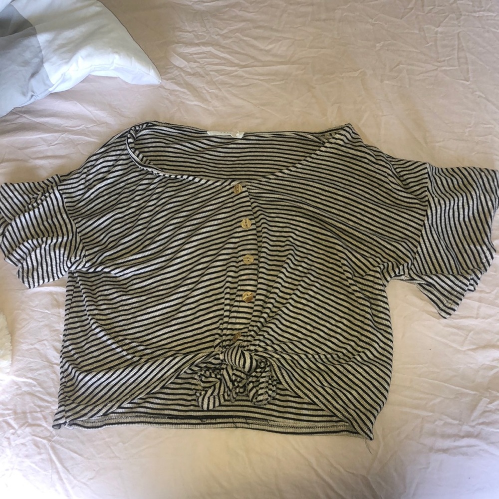 Tie front cropped top